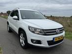 Volkswagen Tiguan 1.4 TSI Sport&Style NAVI/ECC/CRUISE/STOELV, Auto's, Voorwielaandrijving, Euro 5, 15 km/l, Zwart