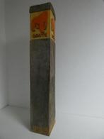 Te koop oude unieke routepaal met Gorilla uit Blijdorp, Minder dan 180 cm, Gebruikt, Ophalen of Verzenden, Hardhout