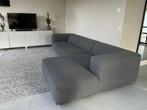 Moderne grijze hoekbank - House of Mayflowers - merk Koozo, Huis en Inrichting, Ophalen, Gebruikt, Stof, Modern