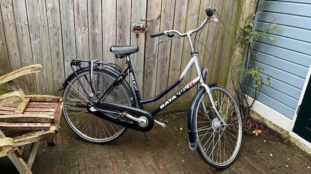 Dames fiets Batavus Donkerblauw, Fietsen en Brommers, Fietsen | Dames | Damesfietsen, Gebruikt, Batavus, Versnellingen, 56 cm of meer