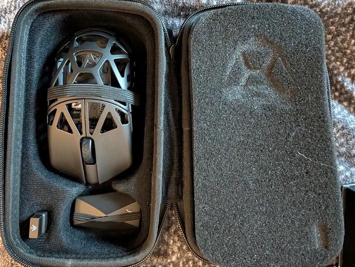 WLMouse Beast X Max - Draadloze Gaming Muis, Computers en Software, Muizen, Zo goed als nieuw, Muis, Rechtshandig, Draadloos, Gaming muis