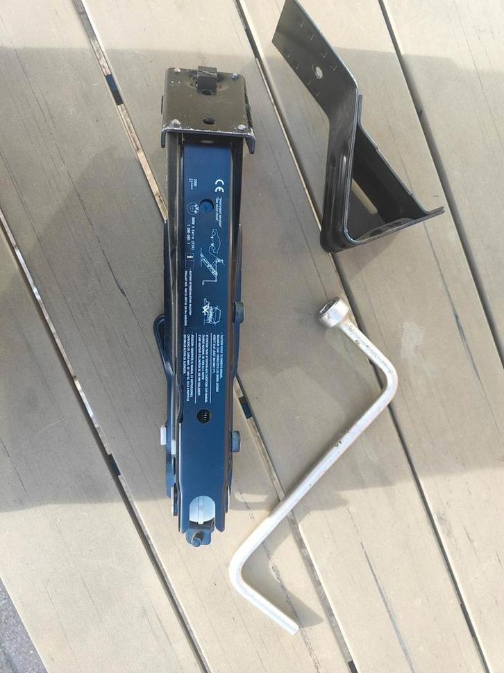 Krik set BMW E39 met wielstop en wielsleutel krikje wig e46, Auto diversen, Krikken, Gebruikt, Garagekrik, Ophalen of Verzenden