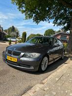BMW 3-Serie 2.5 I 325 AUT 2005 Grijs, Auto's, Automaat, 745 kg, Achterwielaandrijving, 2497 cc