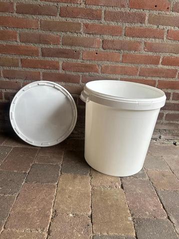 30 liter emmers, beschikbaar voor biedingen