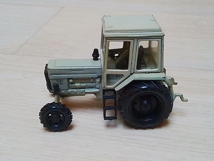 MTZ 82 Belarus traktor  Traktoroexport made in ussr, Hobby en Vrije tijd, Modelauto's | 1:43, Gebruikt, Tractor of Landbouw, Overige merken