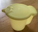 Gele Tupperware melkkan met schenktuit goed sluitende deksel, Ophalen of Verzenden, Zo goed als nieuw, Geel, Beker of Kan