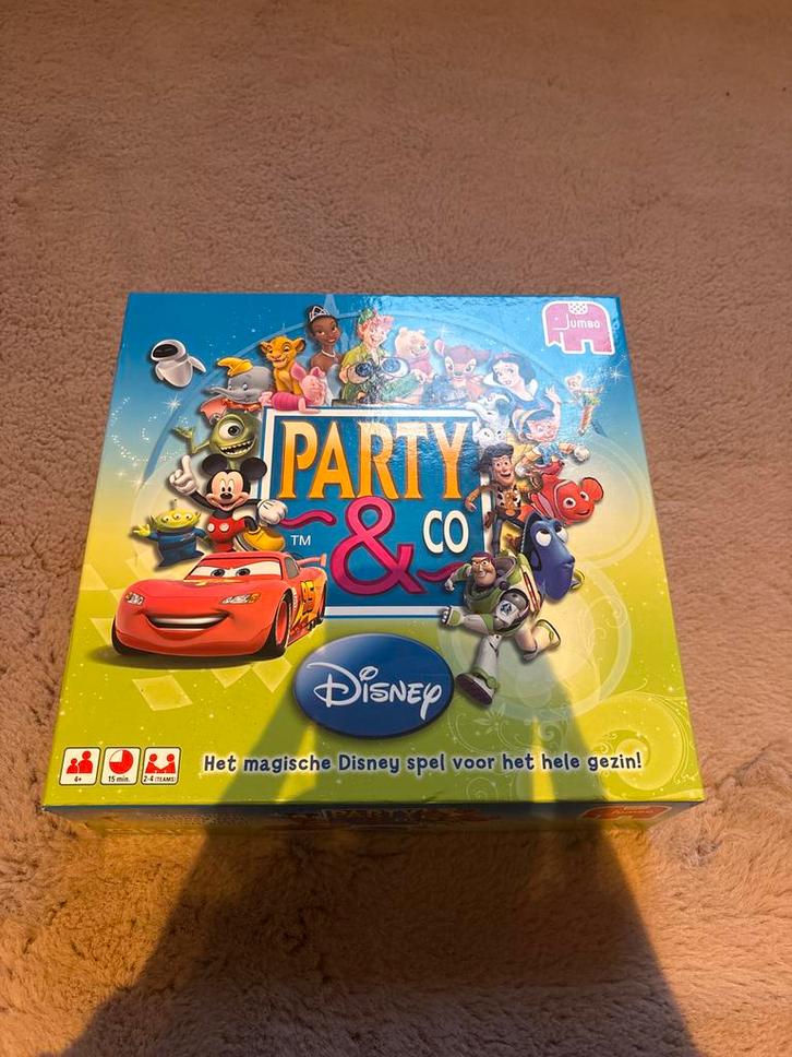 Party & Co Disney - Zo goed als nieuw!, Hobby en Vrije tijd, Gezelschapsspellen | Bordspellen, Zo goed als nieuw, Drie of vier spelers