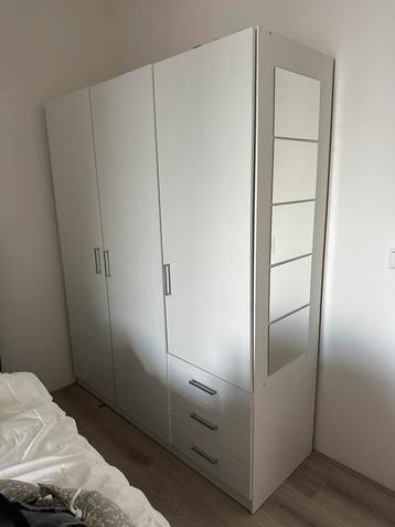 2 Wardrobes - pick up untill Thursday due to relocation