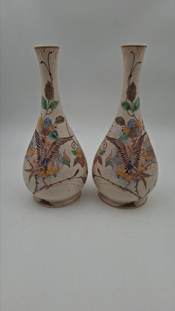 2 platelen spiegel vazen beschikbaar voor biedingen