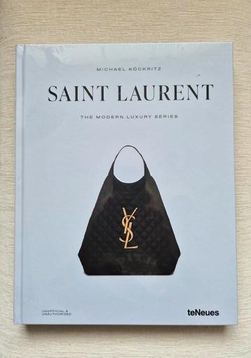 Saint laurent  tafelboek
nieuw in verpakking beschikbaar voor biedingen