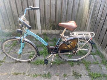 Montego damesfietsen beschikbaar voor biedingen