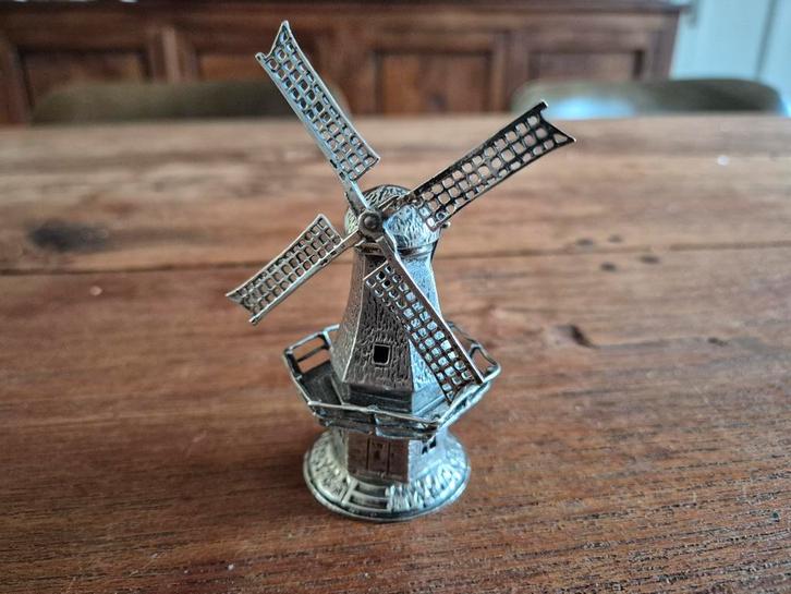 Zilveren 2e gehalte miniatuur molen 132, Antiek en Kunst, Antiek | Goud en Zilver, Zilver, Ophalen of Verzenden