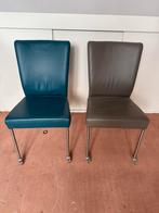 6 nette eetkamerstoelen (leer en op wieltjes), Huis en Inrichting, Stoelen, Zwart, Leer, Ophalen of Verzenden, Zo goed als nieuw