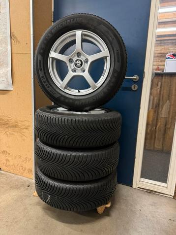 16” winterset 215/65R16 o.a. Duster CX30 ASX Juke Qashqai beschikbaar voor biedingen