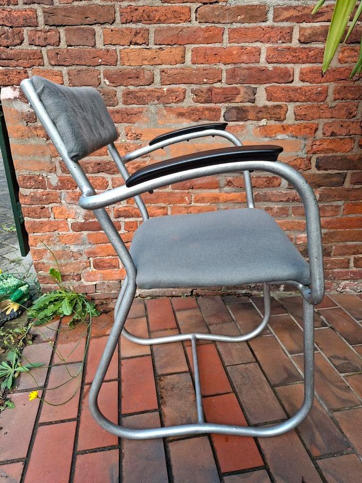 4 x Vintage bauhaus buisframe stoelen (setprijs), Antiek en Kunst, Antiek | Meubels | Stoelen en Banken, Ophalen