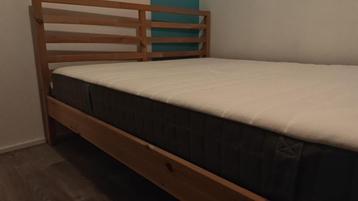 Bed Ikea Tarva 140x200 met lattenbodem & matras - afbeelding 2