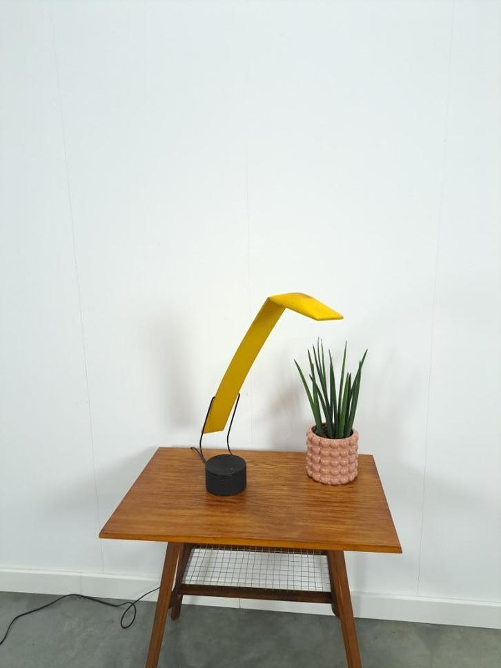 Gele Dove lamp Mario Barbaglia en Marco Colombo PAF studio, Huis en Inrichting, Lampen | Tafellampen, Gebruikt, Metaal, Overige materialen