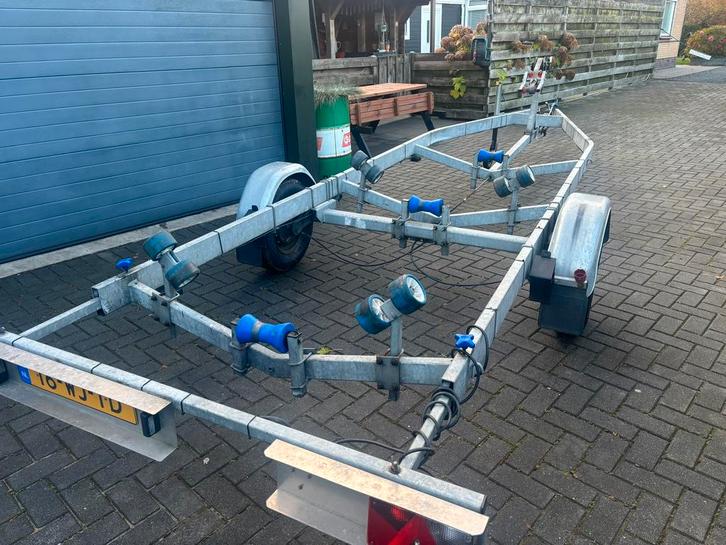 Tth 1300 kg easyroller nieuwe banden NL  kenteken bj 2013, Watersport en Boten, Boottrailers, Gebruikt, Overige typen, Minder dan 1500 kg