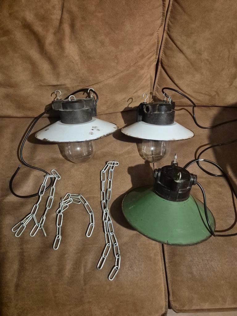 3 Emaille Lampen met Ketting - Industrieel Design, Huis en Inrichting, Lampen | Hanglampen, Ophalen, Gebruikt, Metaal, Minder dan 50 cm