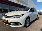 Toyota Auris Touring Sports 1.8 Hybrid Black Edition, Auto's, Toyota, 65 €/maand, Gebruikt, Wit, Origineel Nederlands