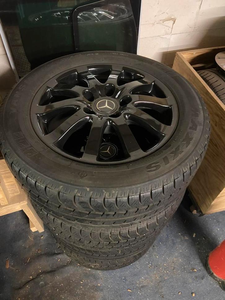 Mercedes Sprinter Velgen + banden, Auto-onderdelen, Banden en Velgen, Velg(en), All Season, 16 inch, 225 mm, Bestelwagen, Gebruikt