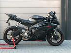 Yamaha R6 RJ15 | Zwart/Grijs| Akrapovic | 35kw, 4 cilinders, Bedrijf, Super Sport, 600 cc
