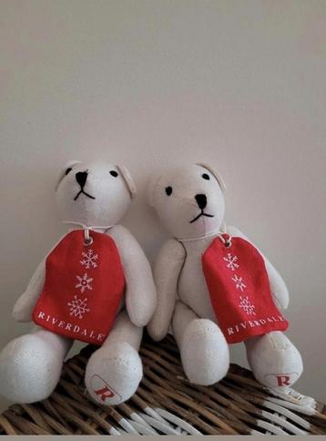 2 riverdale beertjes # kerst  beschikbaar voor biedingen