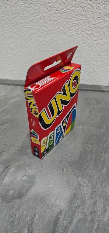 UNO Kaartspel beschikbaar voor biedingen
