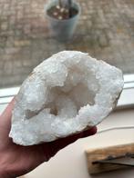 Bergkristal Geode, Ophalen, Mineraal