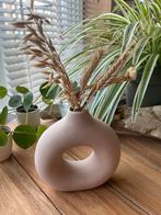 Roze donut vaasje, Aardewerk of Porselein, Ophalen of Verzenden, Zo goed als nieuw, Minder dan 50 cm