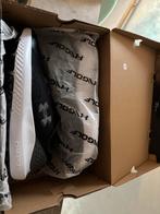 Under Armour Schoenen - Nieuw - Maat 44, Ophalen, Nieuw, Zwart, Sneakers of Gympen
