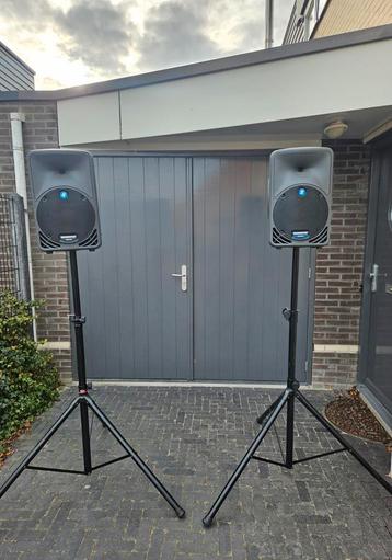 Mackie srm350 actieve speakers met statieven  beschikbaar voor biedingen