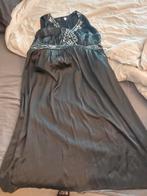 2x  feestjurk in 52, Ophalen of Verzenden, Zo goed als nieuw, Zwart, Jurk