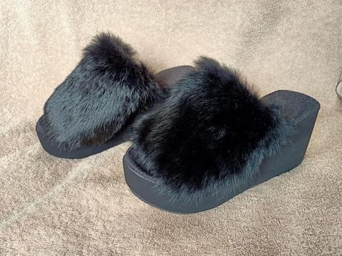 NIEUW Sloffen Sleehak met bontkraag zwart maat 38, Kleding | Dames, Schoenen, Nieuw, Pantoffels of Sloffen, Zwart, Ophalen