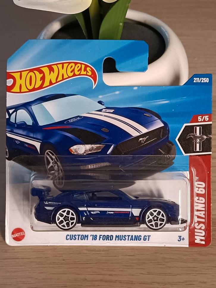 Hot Wheels Custom '18 Ford Mustang GT, Hobby en Vrije tijd, Modelauto's | Overige schalen, Zo goed als nieuw, Auto, Ophalen of Verzenden