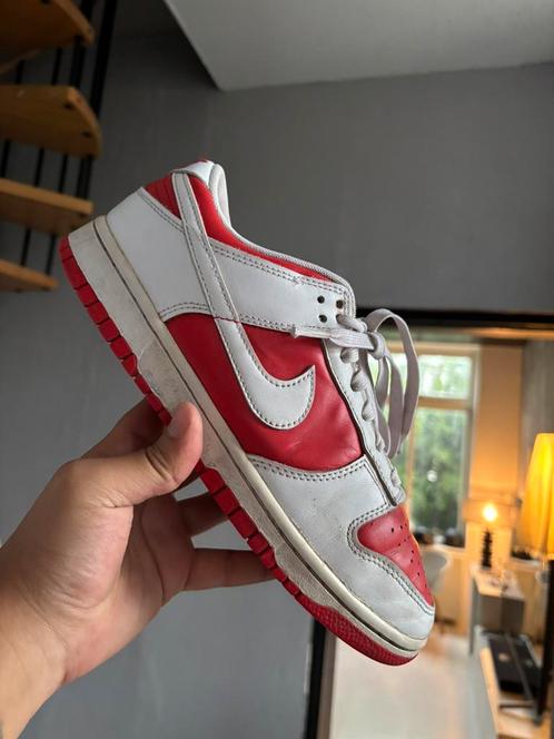 Nike Dunk Low Championship Red 41, Kleding | Heren, Schoenen, Zo goed als nieuw, Sneakers of Gympen, Overige kleuren, Ophalen of Verzenden