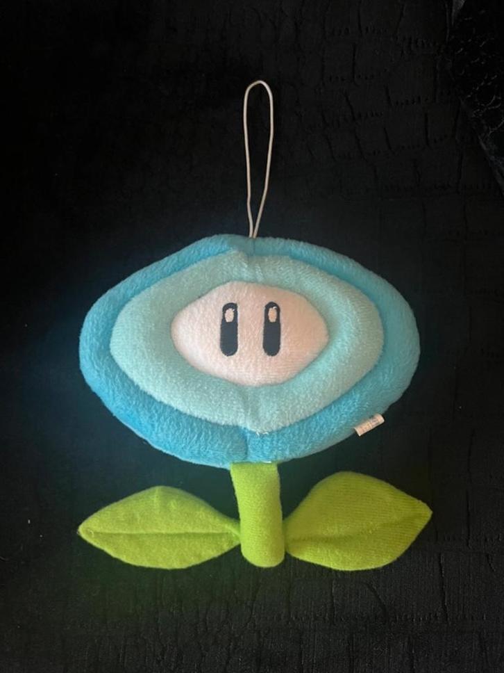 Ice flower van Super Mario 18 cm groot, Kinderen en Baby's, Speelgoed | Knuffels en Pluche, Zo goed als nieuw, Overige typen, Ophalen of Verzenden