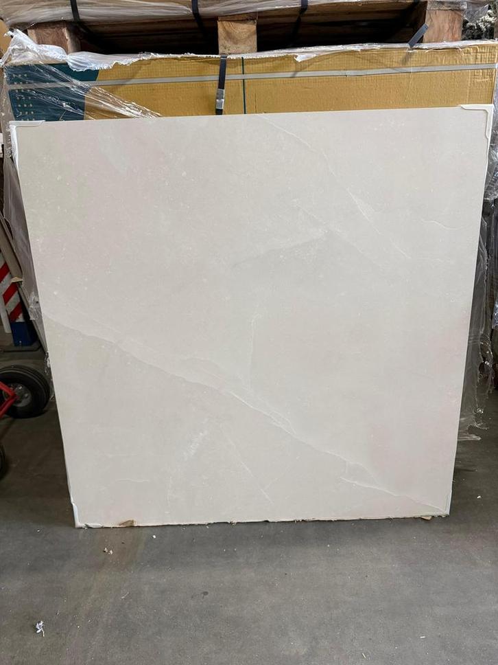 Aurélia Flavicon Beige - 120x120 cm Tegel met Marmerlook Mat, Doe-het-zelf en Verbouw, Tegels, Nieuw, Vloertegels, Keramiek, 60 cm of meer