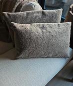 Teddy boucle kussens Kussoo!! Grijs/taupe!!, Ophalen, Zo goed als nieuw, Grijs, Rechthoekig