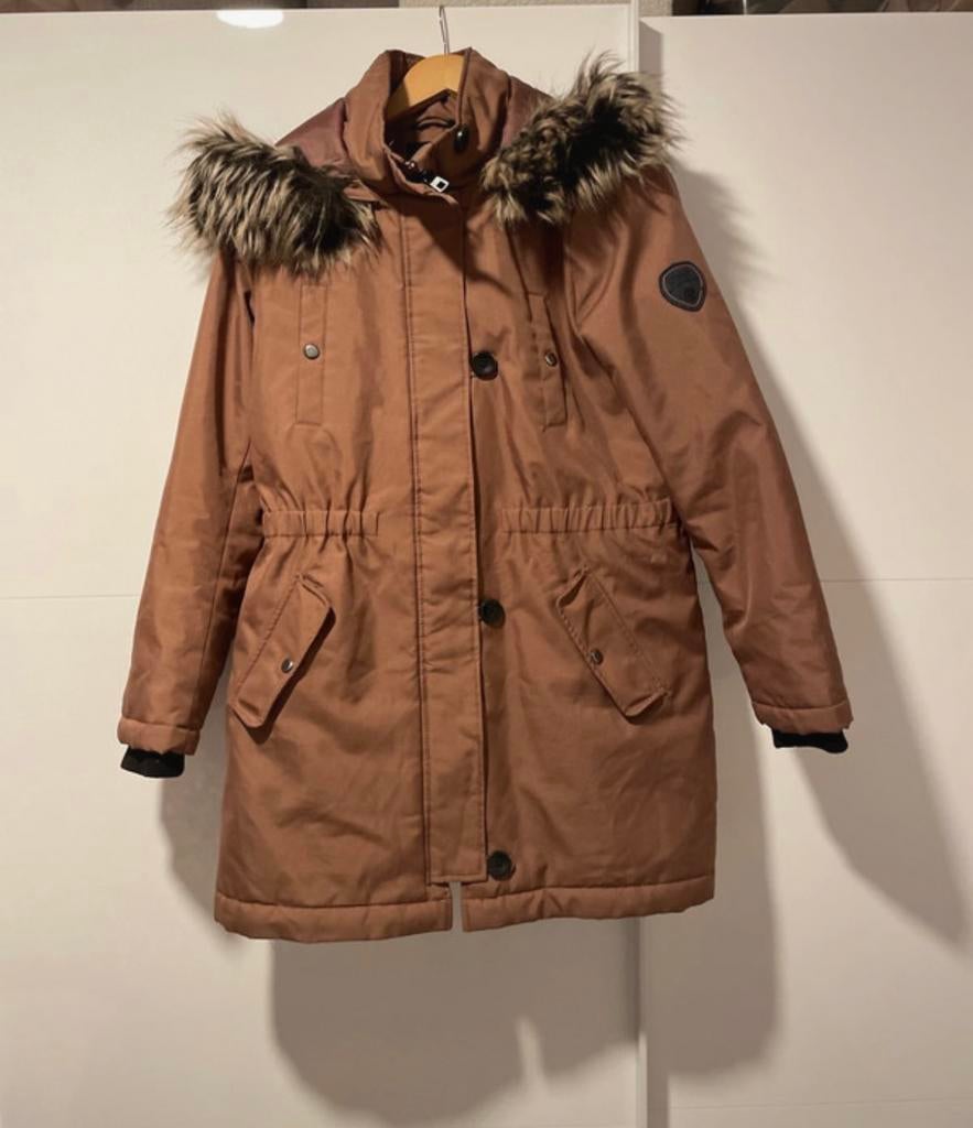 Zeer nette winterjas, Kleding | Dames, Jassen | Winter, Ophalen of Verzenden, Zo goed als nieuw, Rood
