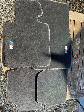 Bmw 1 serie  3 serie 5 serie x1 x2 x3 x5 matten m line beschikbaar voor biedingen