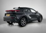 Toyota C-HR 1.8 Hybrid 140 Dynamic Limited (bj 2024), Auto's, Toyota, 12 maanden, Stof, 4 cilinders, Bedrijf