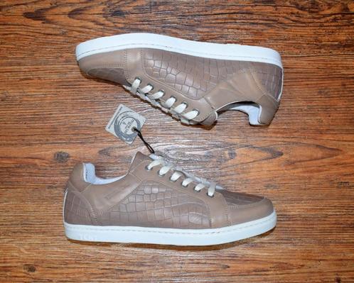 YELLOW CAB - leren Element sneakers Taupe - maat 41, Kleding | Heren, Schoenen, Nieuw, Sneakers of Gympen, Overige kleuren, Ophalen of Verzenden