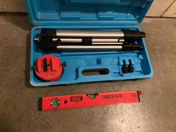 Laser 670 Kinzo lasernivelleerinstrument waterpas statief beschikbaar voor biedingen