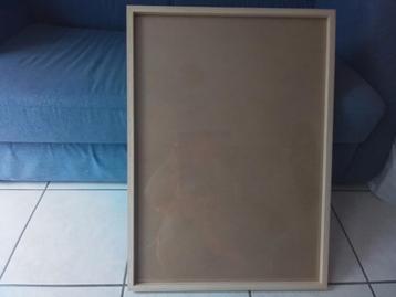 Houten fotolijst beschikbaar voor biedingen