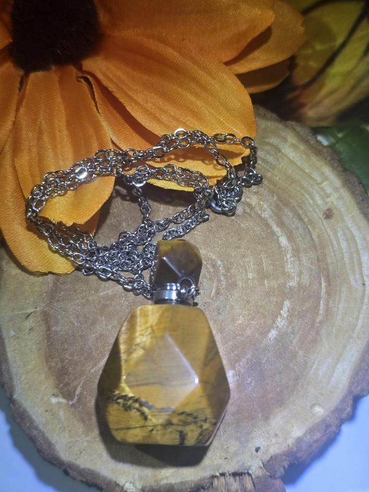 Tijgeroog Zilveren parfum- of ashanger, Verzamelen, Mineralen en Fossielen, Mineraal, Ophalen of Verzenden