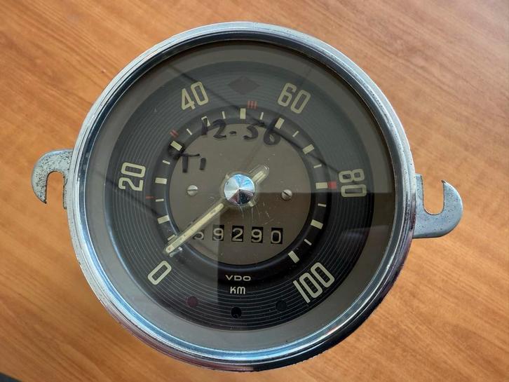 Volkswagen VDO Snelheidsmeter Oldtimer 211 957 0 / 12.56, Auto-onderdelen, Dashboard en Schakelaars, Oldtimer onderdelen, Volkswagen