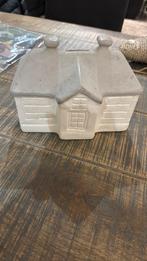 Riviera Maison spaarpot huis, Ophalen, Zo goed als nieuw, Steen, Aardewerk of Keramiek, Dier