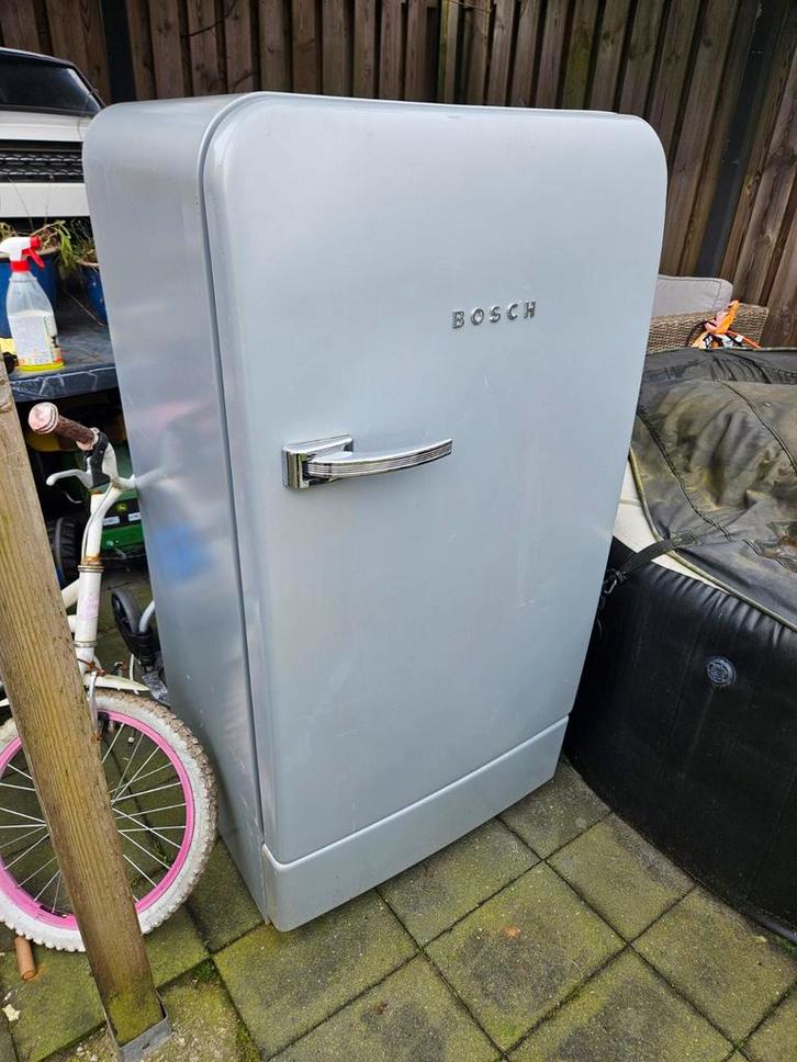 Koelkastje bosch retro look., Caravans en Kamperen, Koelboxen, Ophalen