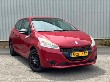 Peugeot 208 1.0 VTI 50KW/68PK 5-D 2014 Rood Airco Nieuwe APK beschikbaar voor biedingen